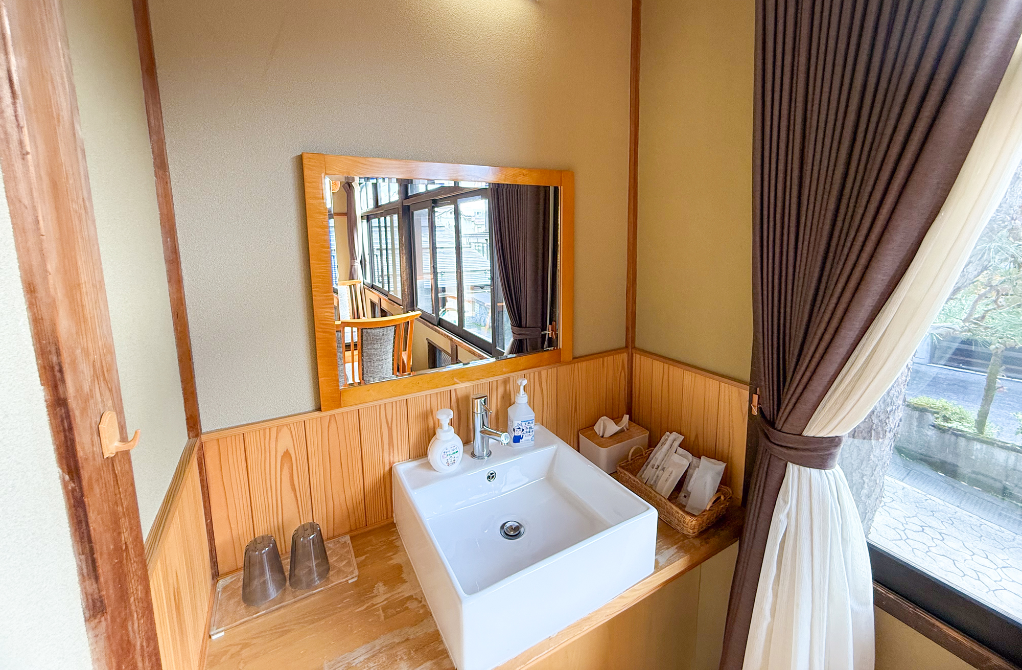 菊の間　和室１０帖（其の四）