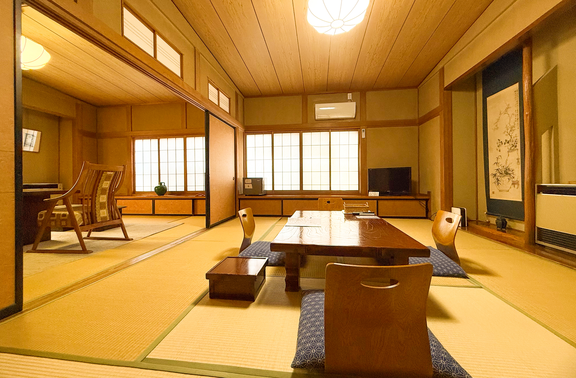 椿の間　和室１０帖＋１０帖（其の三）