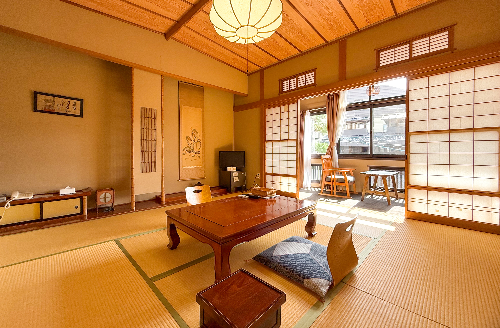 胡蝶の間　和室８帖（其の一）